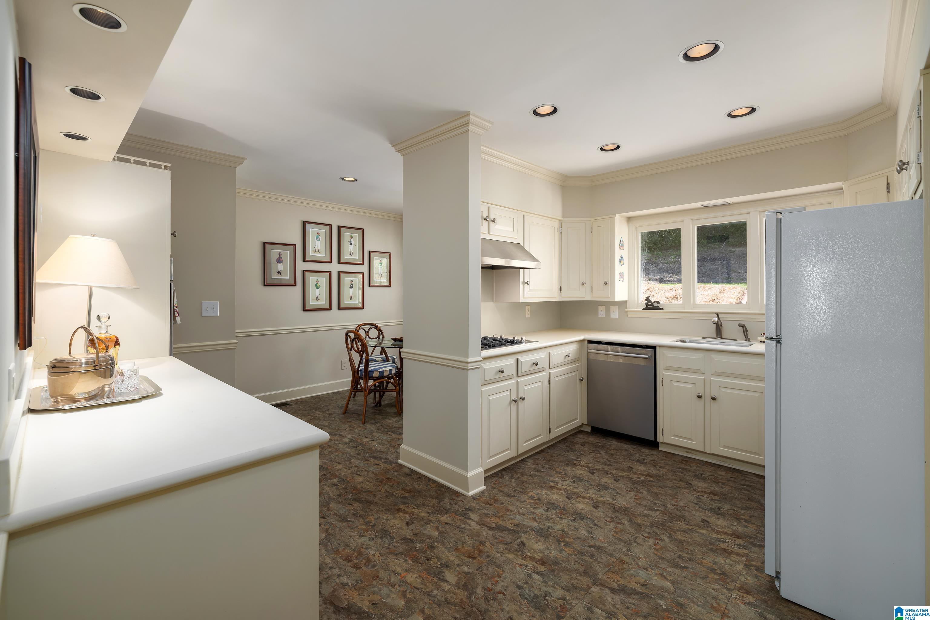 18 Beechwood Road Birmingham, AL 35213 - Photo 37 of 83