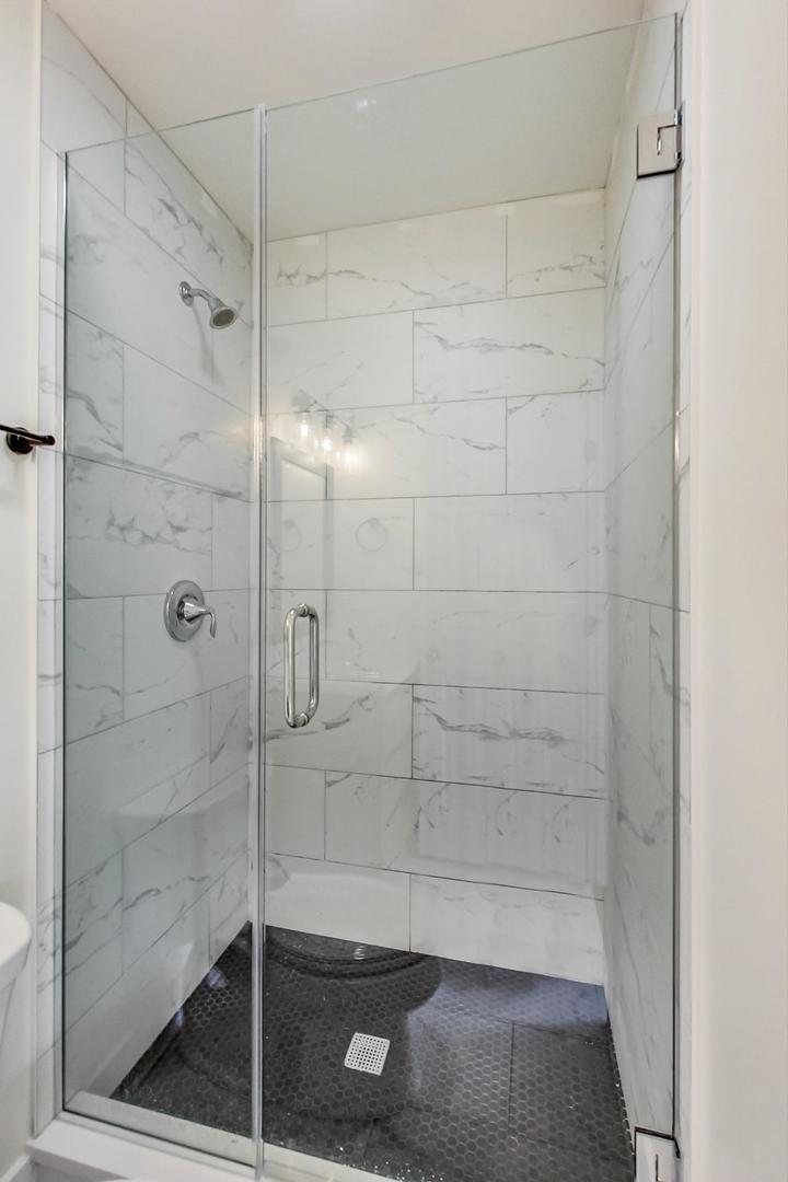 815 South Carpenter Street, Unit 3F Chicago, IL 60607 - Photo 13 of 26