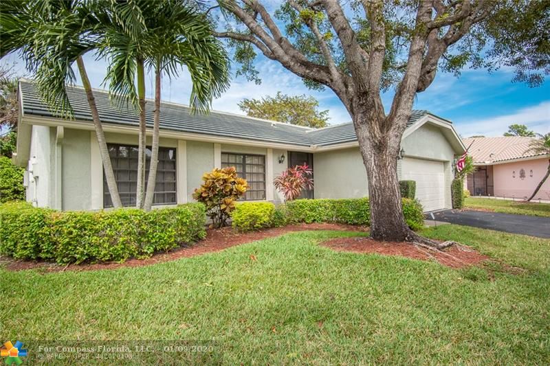 7824 Cloverfield Circle Boca Raton, FL 33433 - Photo 3 of 35 Gallery Image 3