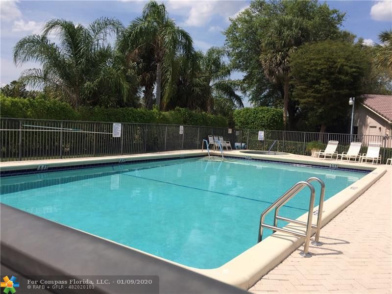 7824 Cloverfield Circle Boca Raton, FL 33433 - Photo 34 of 35 Gallery Image 34