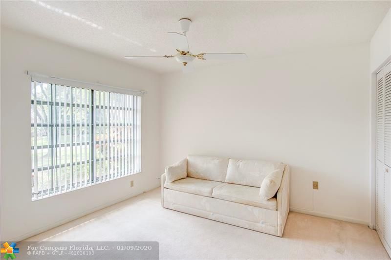 7824 Cloverfield Circle Boca Raton, FL 33433 - Photo 7 of 35 Gallery Image 7