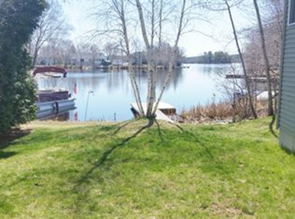 3 Bates Point Road Webster, MA 01570 - Photo 3 of 6 Gallery Image 3