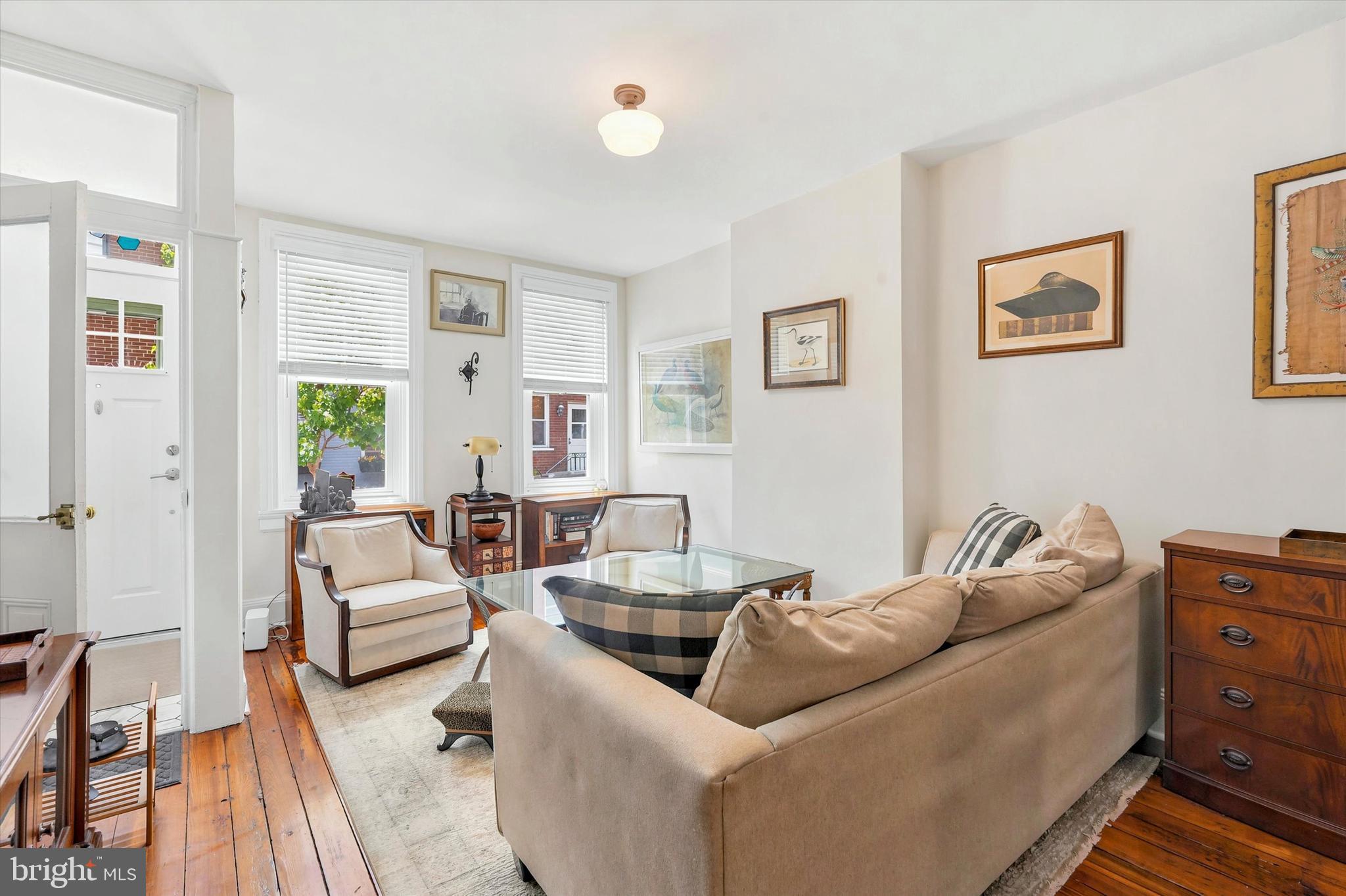 227 Watkins Street Philadelphia, PA 19148 - Photo 4 of 10