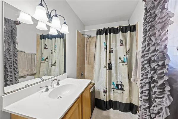 $300,000 | 1359 Carol Place, Montgomery, IL 60538