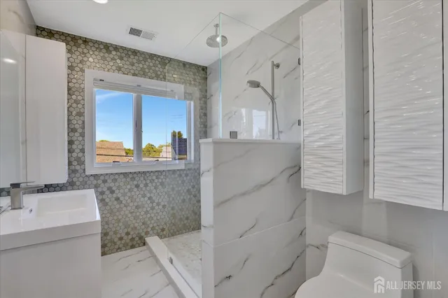 $699,000 | 48 Cedar Terrace, Sayreville, NJ 08859