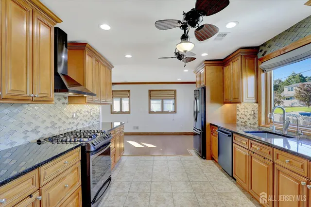 $699,000 | 48 Cedar Terrace, Sayreville, NJ 08859