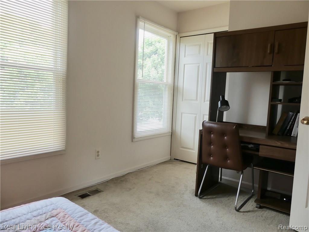 342 Whitney Drive Rochester Hills, MI 48307 - Photo 25 of 28