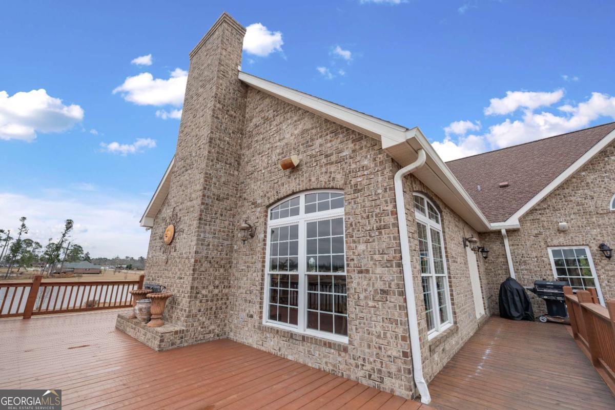 42 Claxton Road Hazlehurst, GA 31539 - Photo 28 of 73 a view of a balcony
