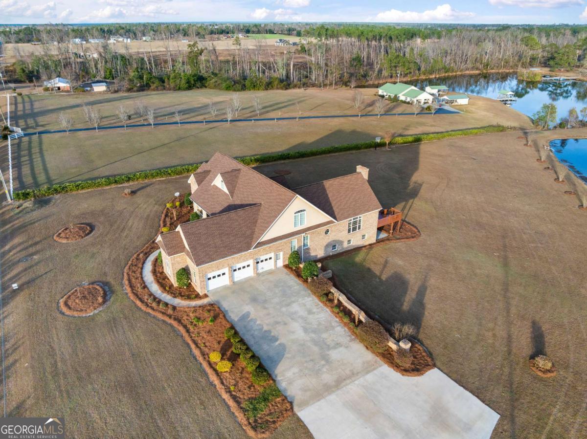 42 Claxton Road Hazlehurst, GA 31539 - Photo 8 of 73