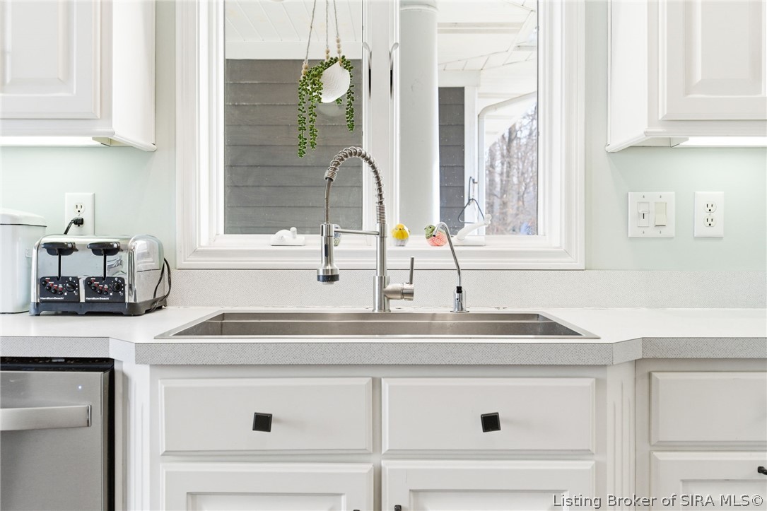 8711 Banet Road Floyds Knobs, IN 47119 - Photo 18 of 77