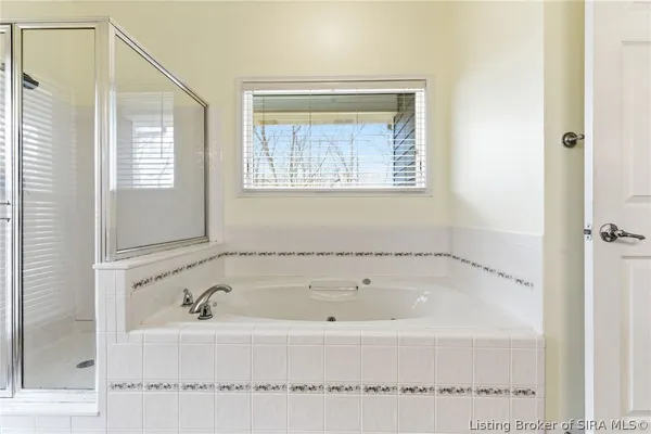 $599,000 | 8711 Banet Road, Floyds Knobs, IN 47119