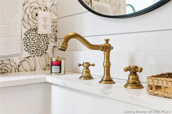 $599,000 | 8711 Banet Road, Floyds Knobs, IN 47119