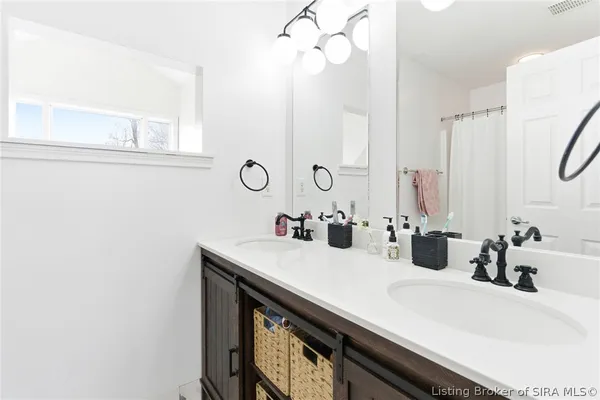 $599,000 | 8711 Banet Road, Floyds Knobs, IN 47119