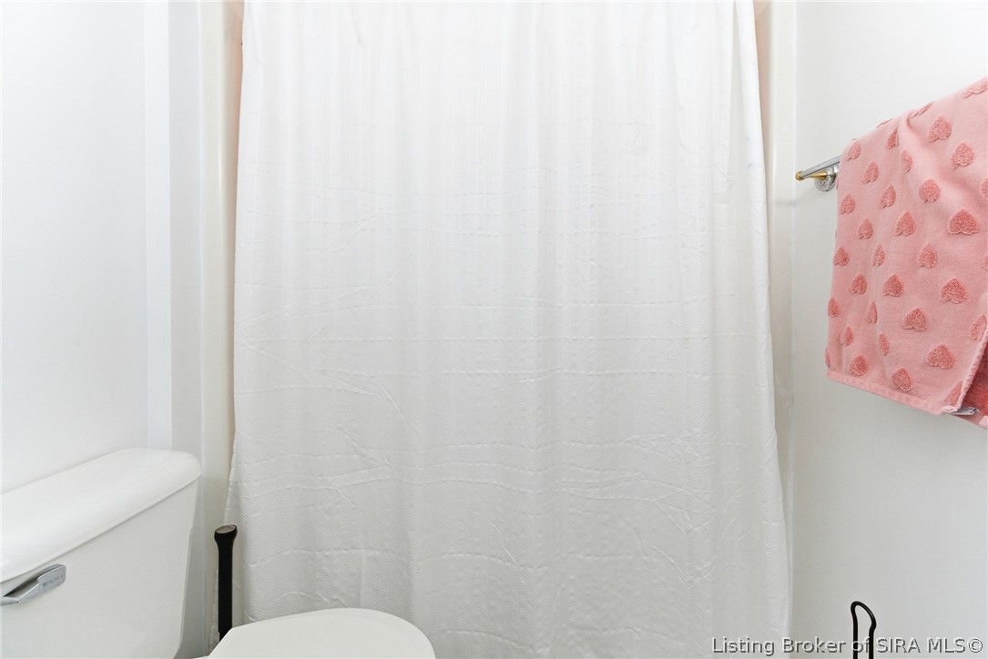 8711 Banet Road Floyds Knobs, IN 47119 - Photo 49 of 77