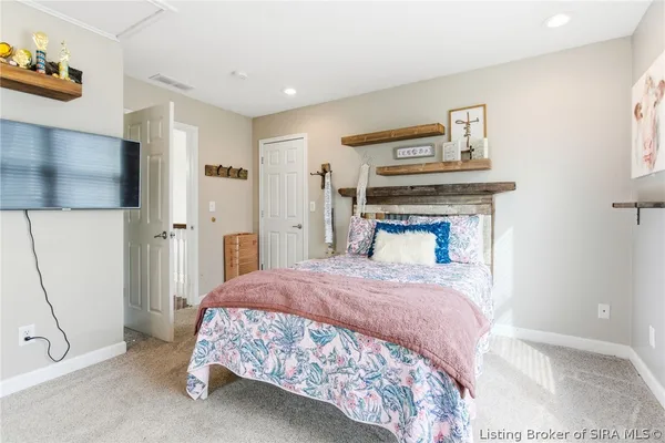 $599,000 | 8711 Banet Road, Floyds Knobs, IN 47119