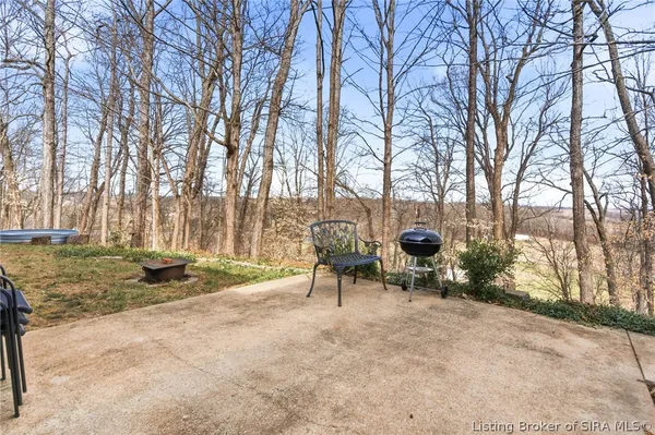 $599,000 | 8711 Banet Road, Floyds Knobs, IN 47119