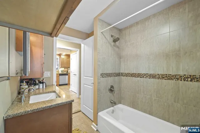 $2,550 | 47 Morris Place, Unit 2, Bloomfield, NJ 07003