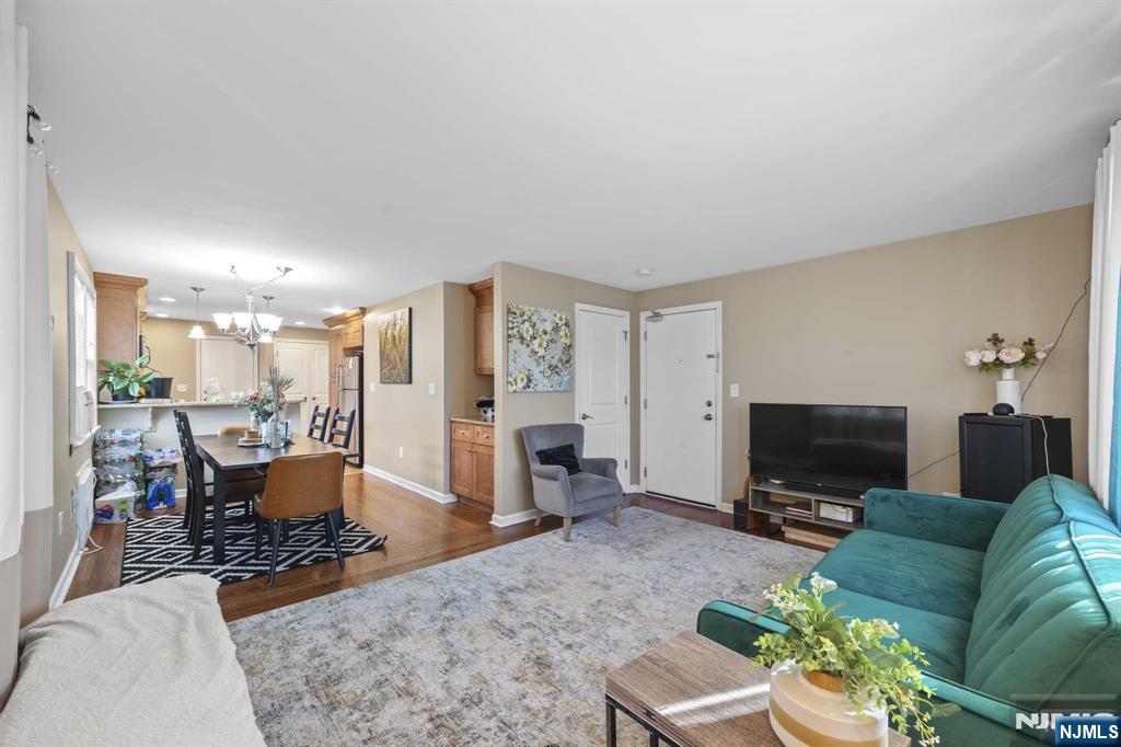 47 Morris Place, Unit 2 Bloomfield, NJ 07003 - Photo 4 of 15