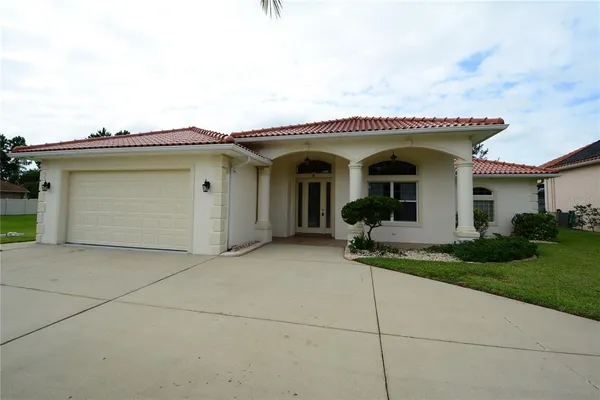a view of house and outdoor space