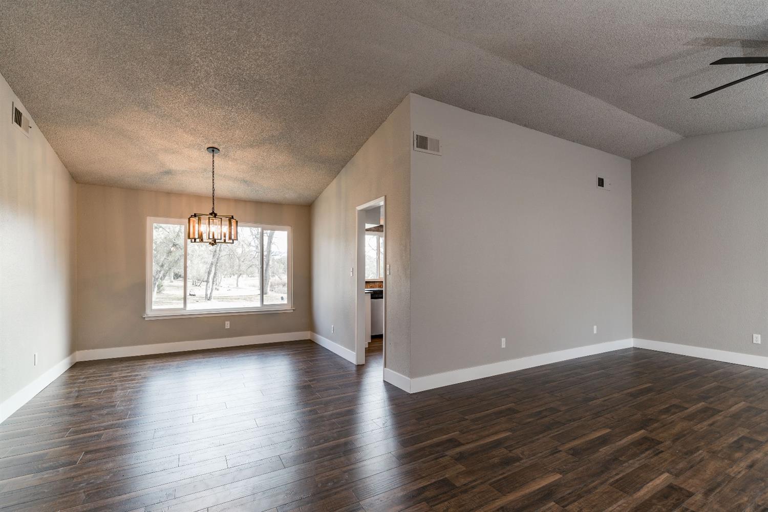 31853 Delaware Road Coarsegold, CA 93614 - Photo 12 of 50 Gallery Image 12