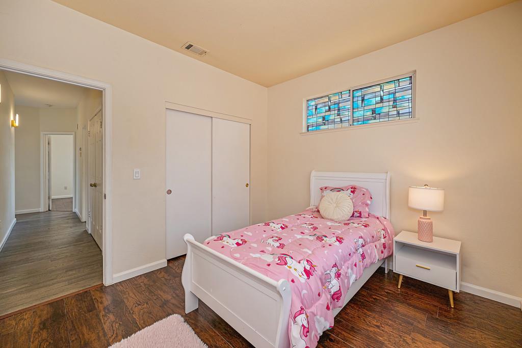 5621 Elk Spring Way Elk Grove, CA 95758 - Photo 24 of 35