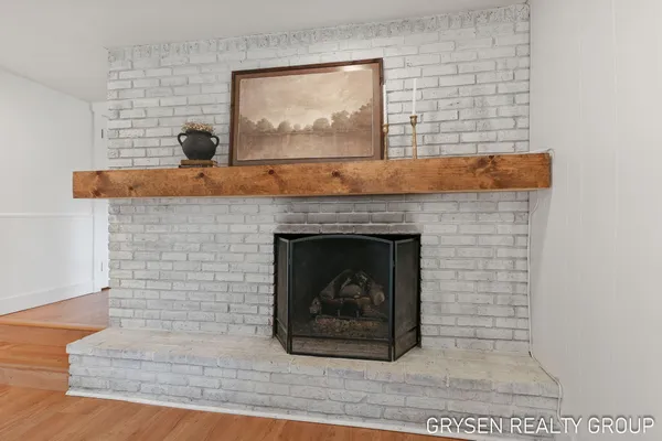 $699,990 | 2735 Barfield Drive Southeast, Grand Rapids, MI 49546