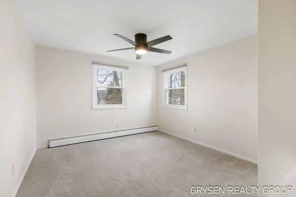 $699,990 | 2735 Barfield Drive Southeast, Grand Rapids, MI 49546