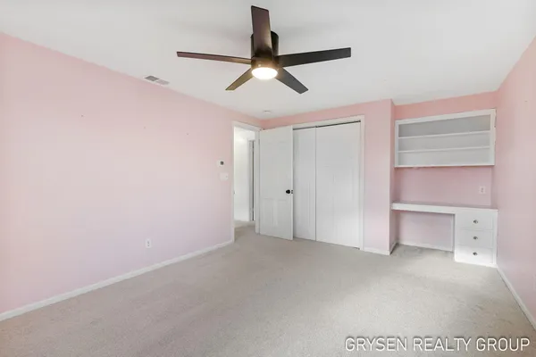 $699,990 | 2735 Barfield Drive Southeast, Grand Rapids, MI 49546