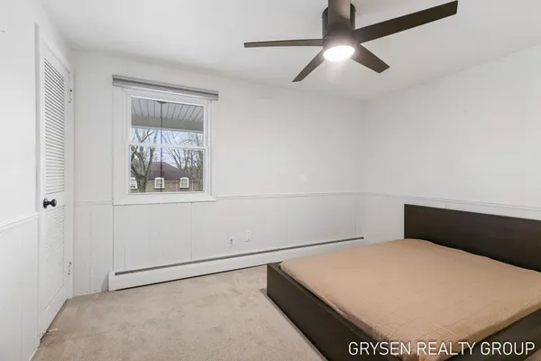 $699,990 | 2735 Barfield Drive Southeast, Grand Rapids, MI 49546