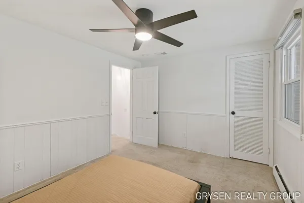 $699,990 | 2735 Barfield Drive Southeast, Grand Rapids, MI 49546