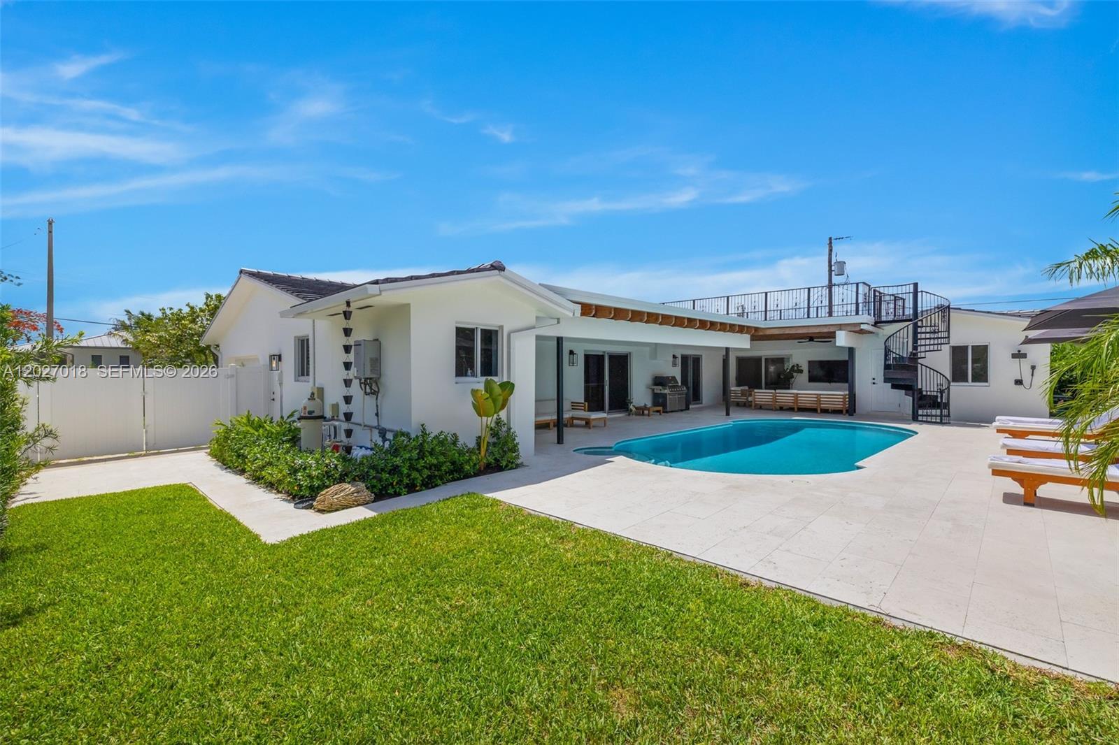 4730 Southwest 89th Avenue Miami, FL 33165 - Photo 23 of 31