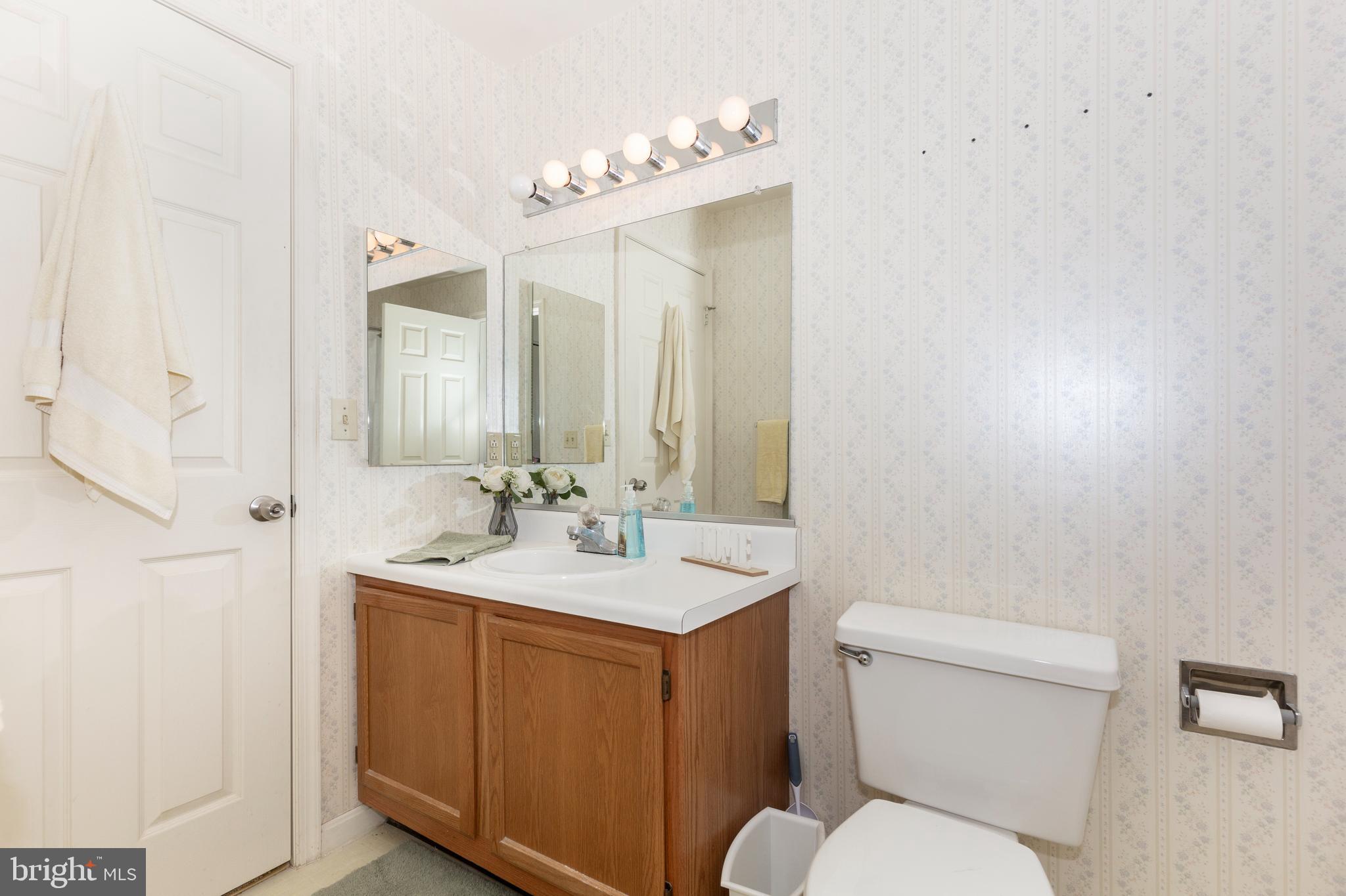 425 Pleasanton Road, Unit C34 Westminster, MD 21157 - Photo 15 of 31 Bathroom 1