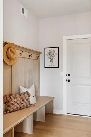 $934,750 | 5527 Scenic Loop Run, Victoria, MN 55318