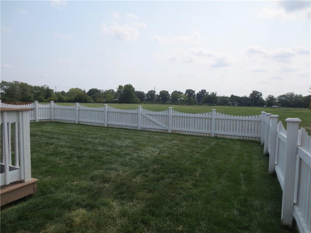 8805 Hosta Way Camby, IN 46113 - Photo 3 of 19