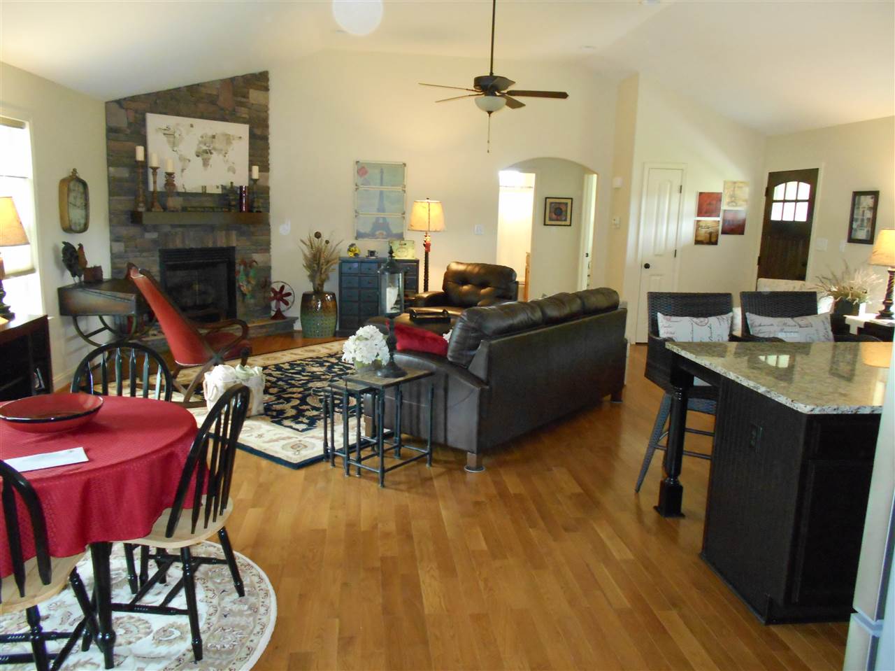 124 Poplar Rdg Drive Gaffney, SC 29341 - Photo 4 of 18 Gallery Image 4