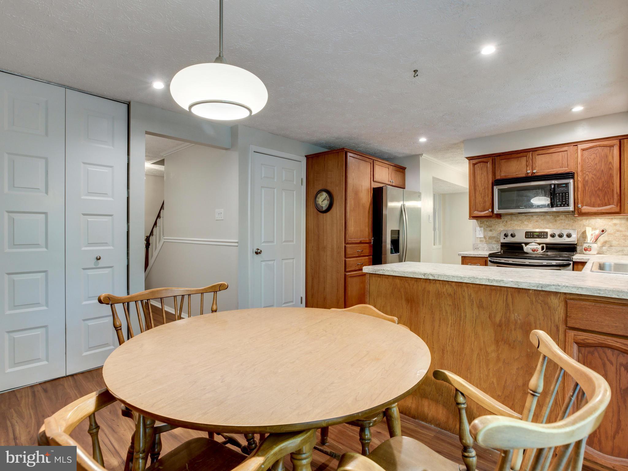 8355 Magic Leaf Road Springfield, VA 22153 - Photo 7 of 28 Kitchen