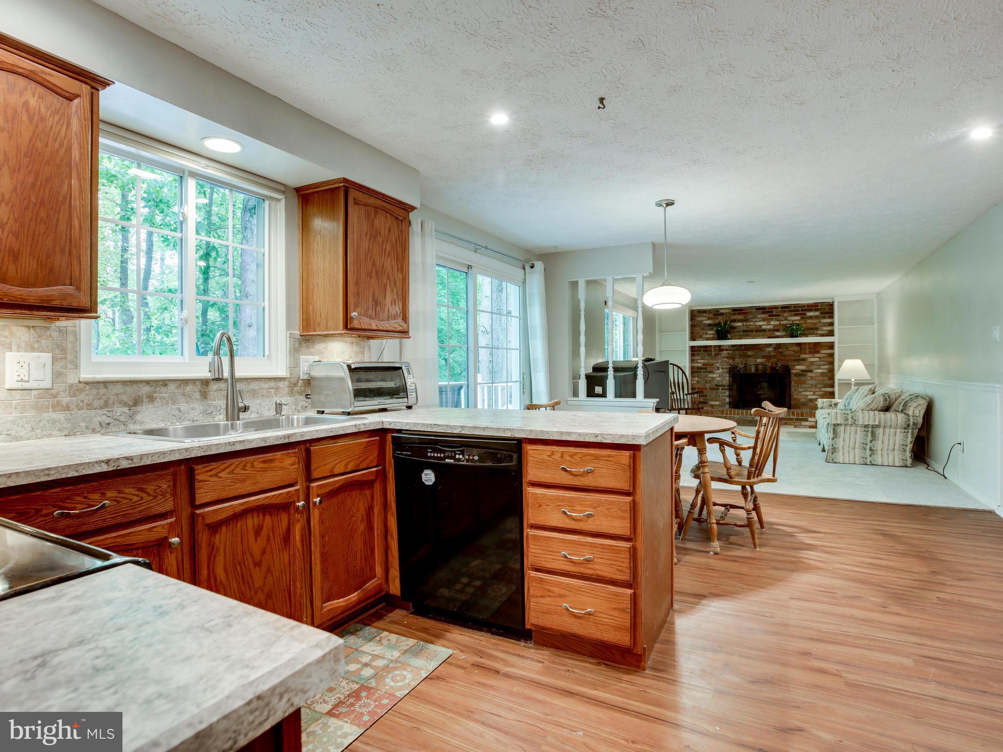 8355 Magic Leaf Road Springfield, VA 22153 - Photo 9 of 28 Interior (General)
