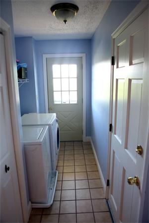 6 Arthur Street, Unit 3 Salem, MA 01970 - Photo 11 of 26