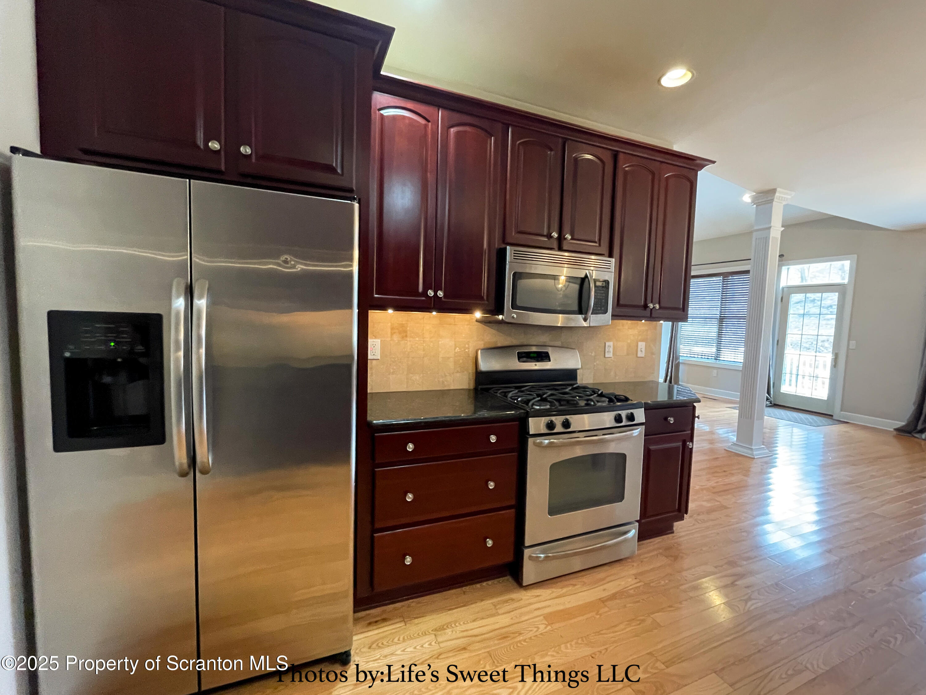 2201 Robinson Cl Moosic, PA 18507 - Photo 15 of 46 Kitchen view 4