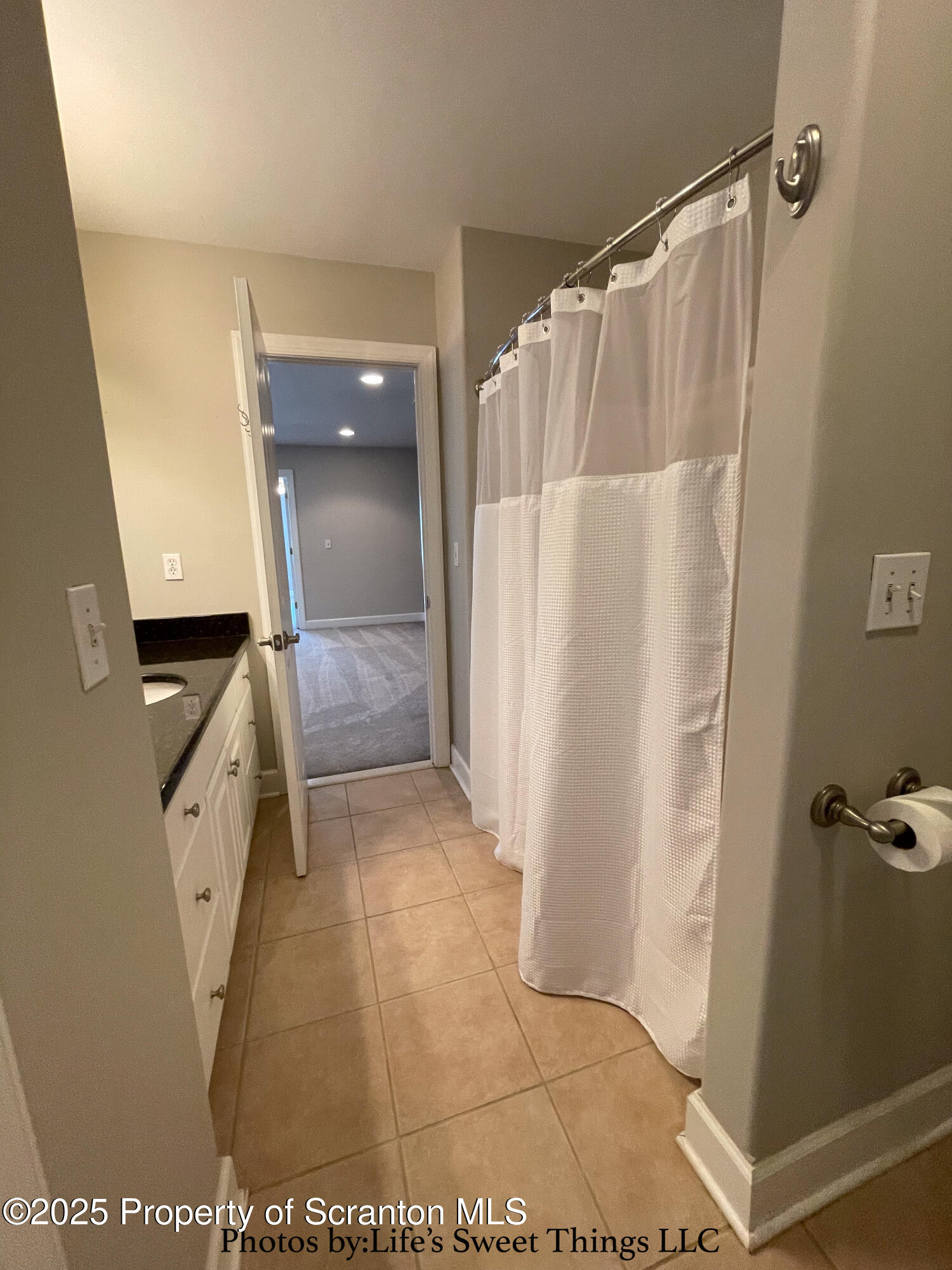 2201 Robinson Cl Moosic, PA 18507 - Photo 36 of 46 Full Bath view 2