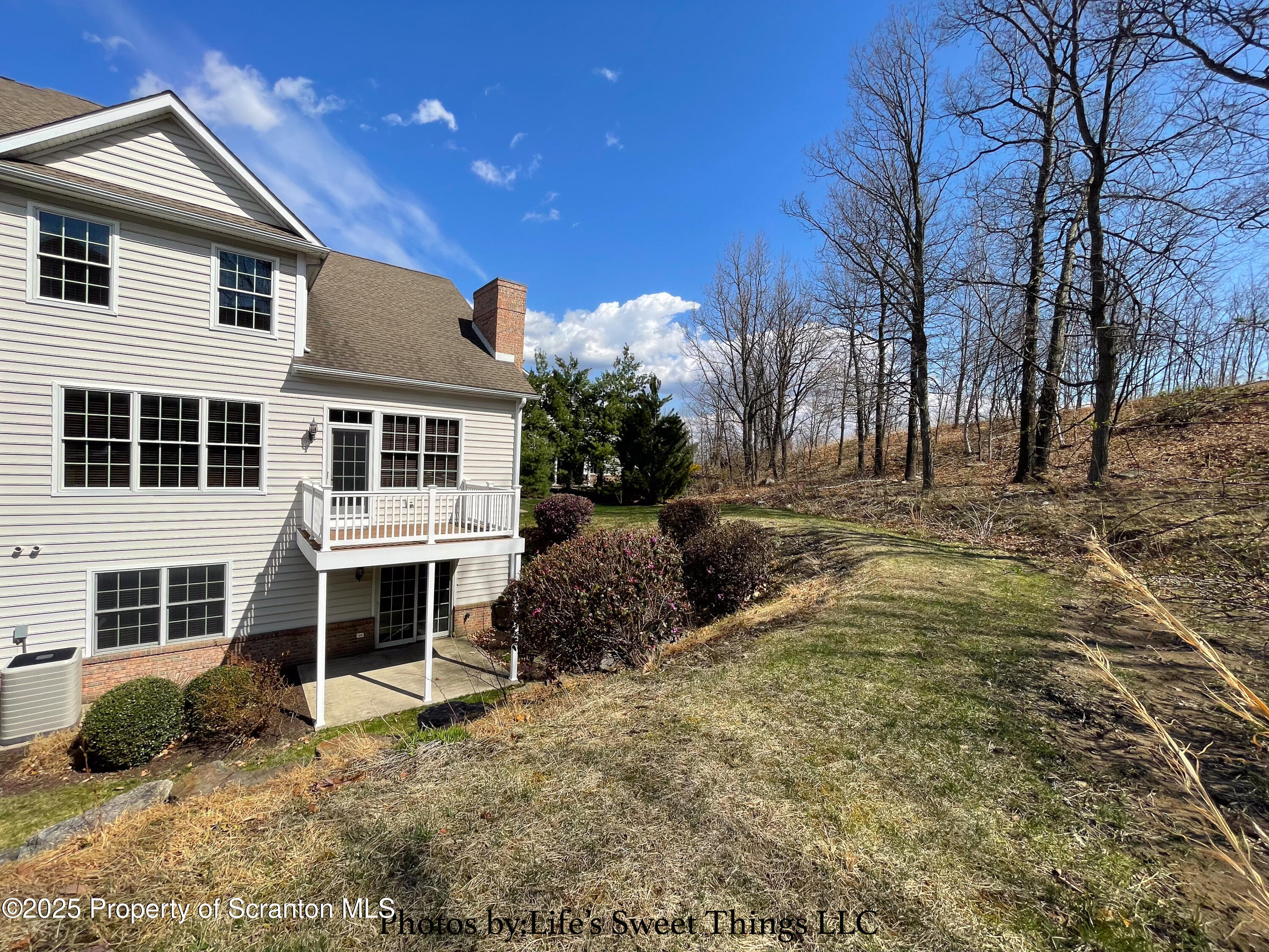 2201 Robinson Cl Moosic, PA 18507 - Photo 43 of 46 View from common area