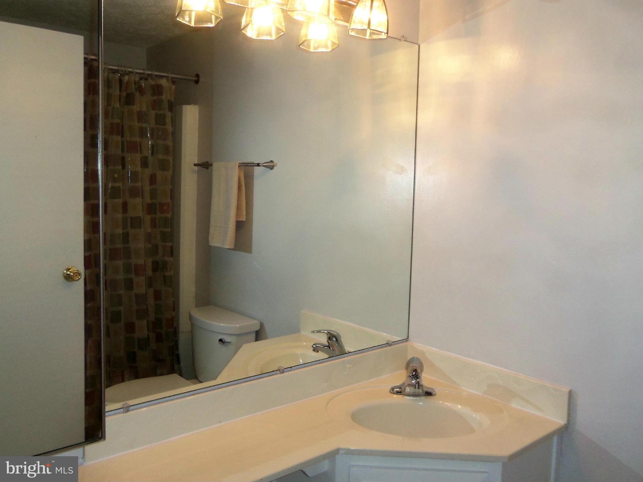 1 Roxburgh Court Nottingham, MD 21236 - Photo 23 of 30 Bath