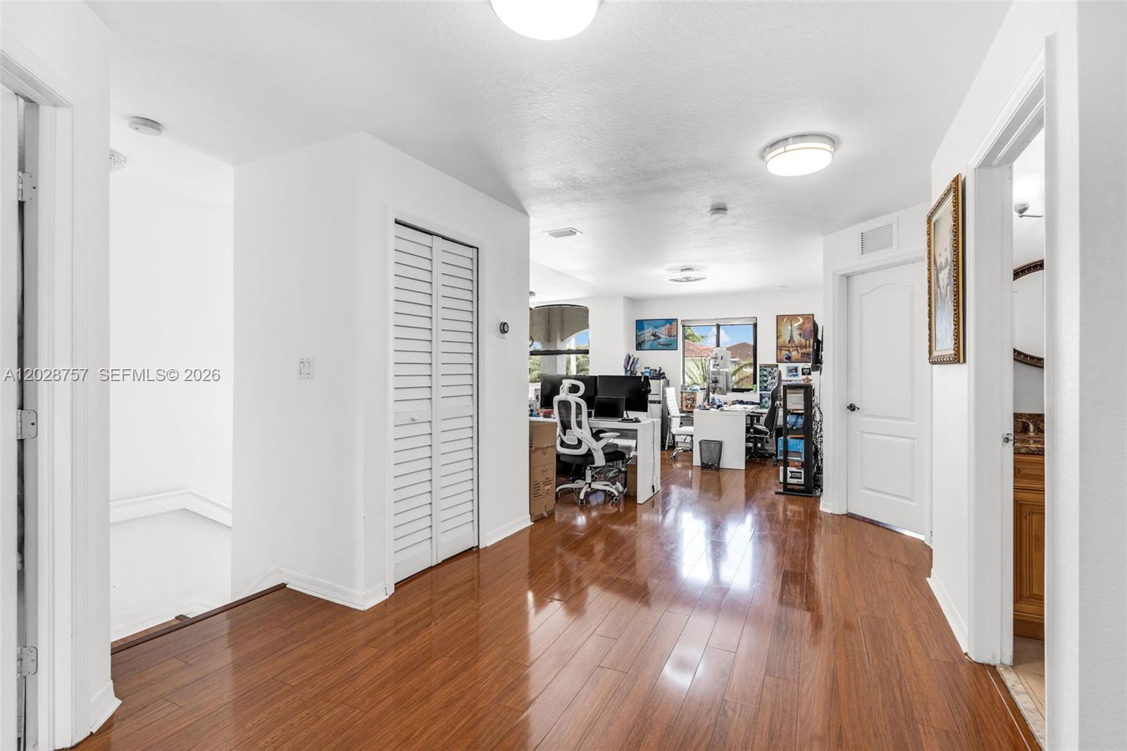 16610 Southwest 57th Lane Miami, FL 33193 - Photo 19 of 47