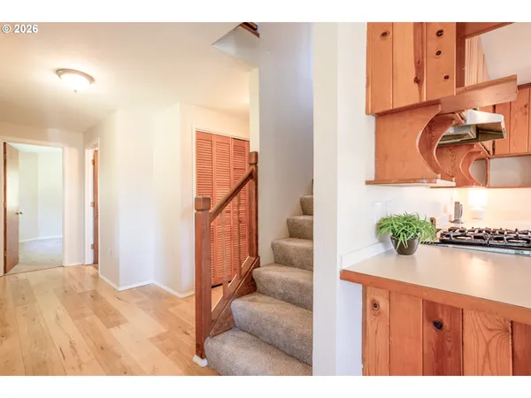 $599,000 | 24691 Hall Road, Cheshire, OR 97419