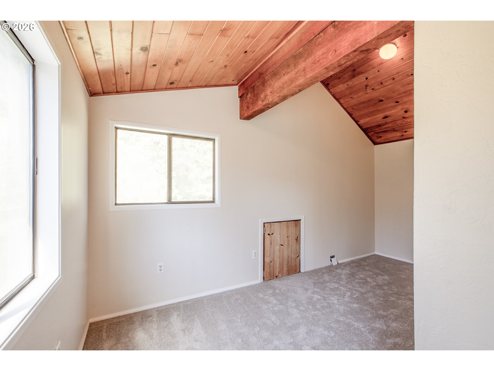 24691 Hall Road Cheshire, OR 97419 - Photo 18 of 30