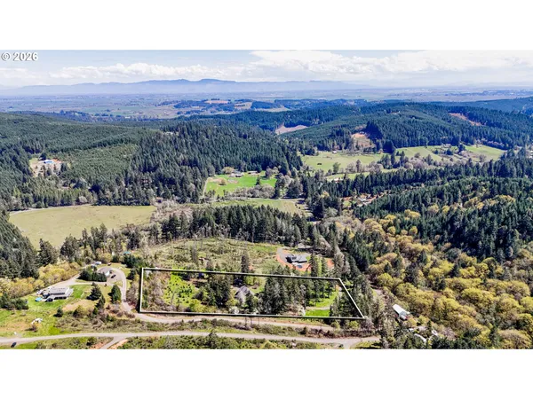 $599,000 | 24691 Hall Road, Cheshire, OR 97419