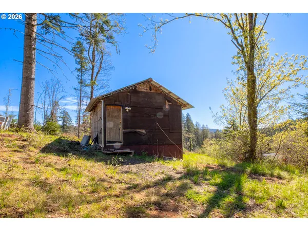 $599,000 | 24691 Hall Road, Cheshire, OR 97419
