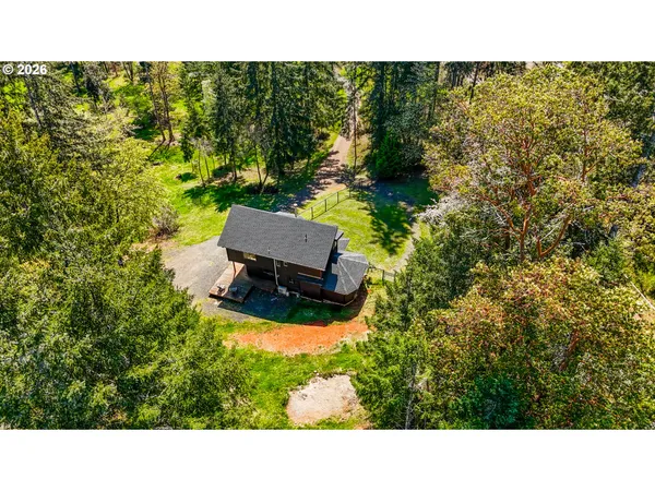 $599,000 | 24691 Hall Road, Cheshire, OR 97419