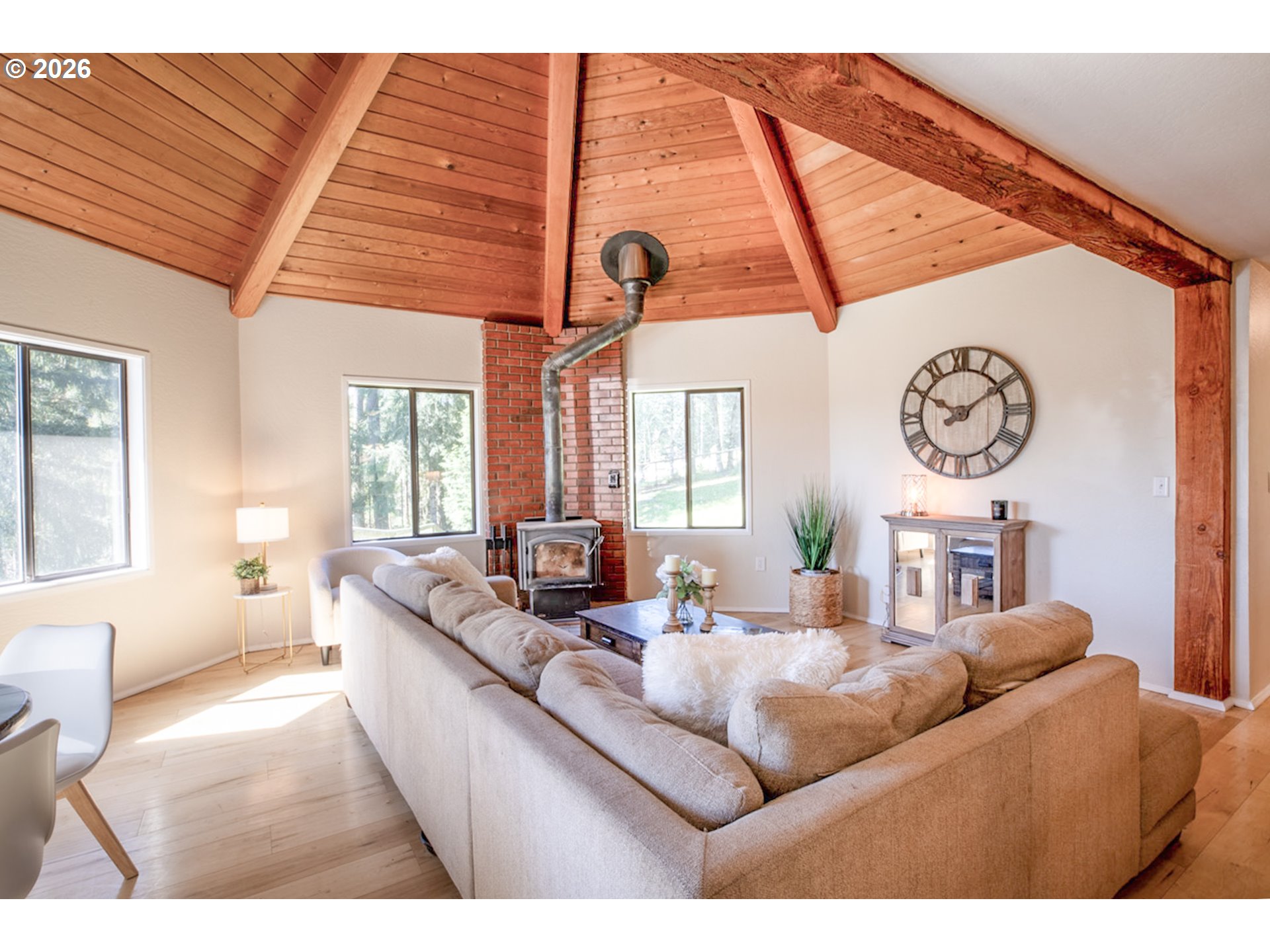 24691 Hall Road Cheshire, OR 97419 - Photo 9 of 30