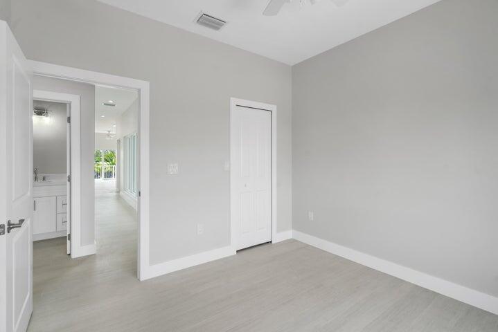1119 Calder Road Key Largo, FL 33037 - Photo 11 of 17 20240202143000227131000000-o